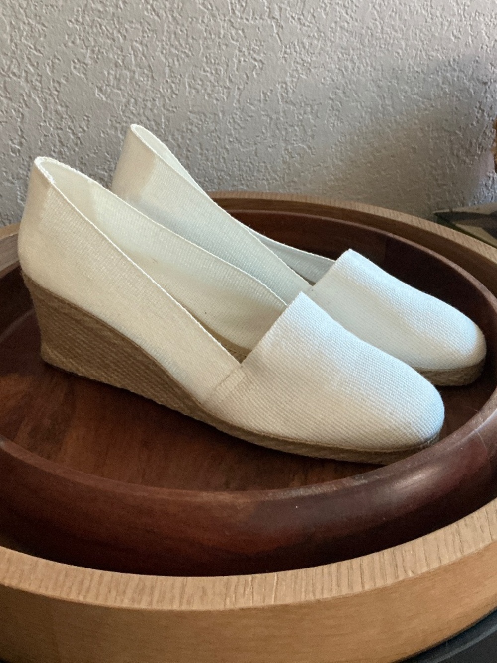 Andre Assous Pamela White Canvas Wedge Size 9B White New